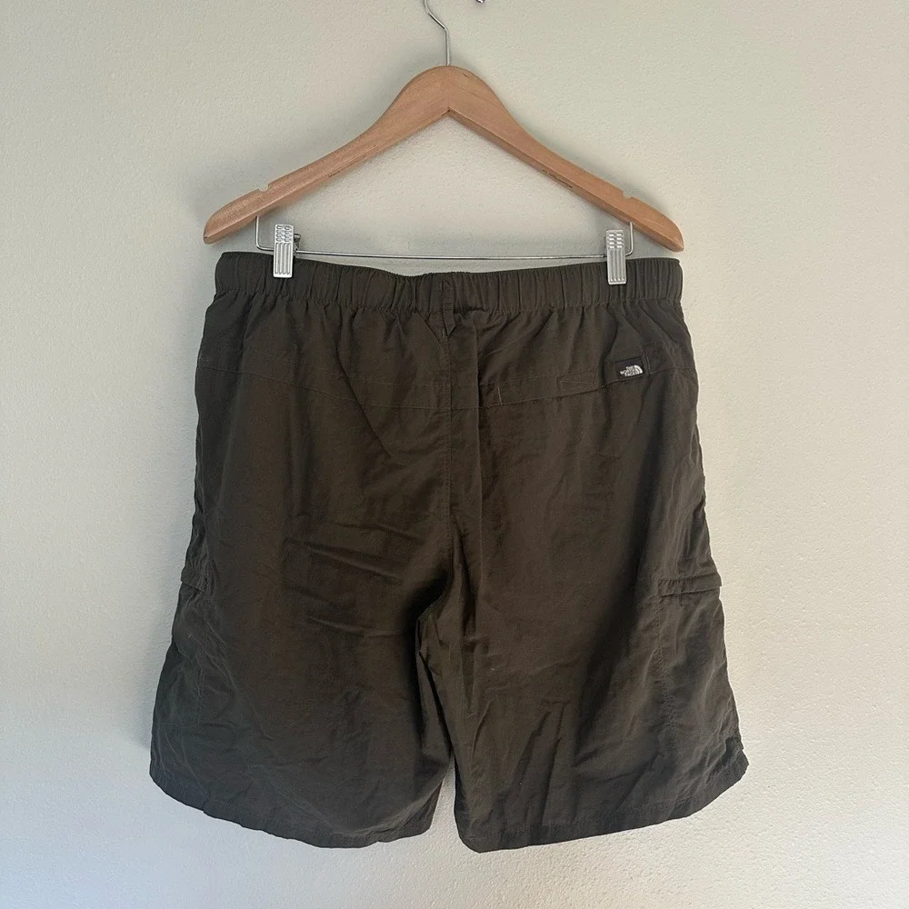 The North Face Granola Hiking Outdoor Men's Medium‎ Green Cargo Shorts